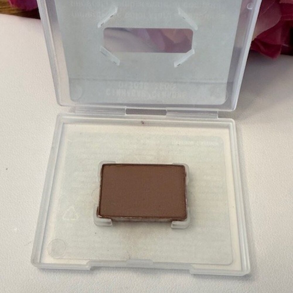 MARY KAY Mineral Eye Color: Cinnabar (Discontinued shade)